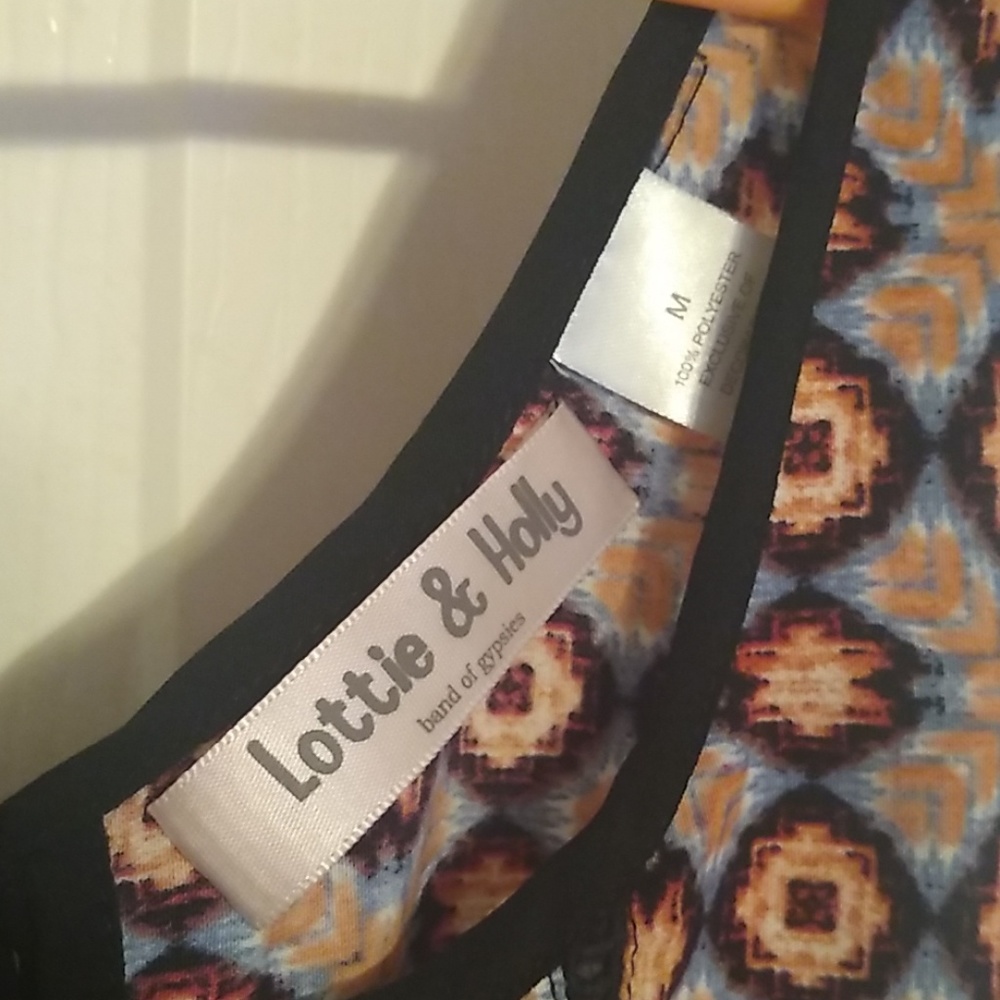 Romper - Picture 2 of 5